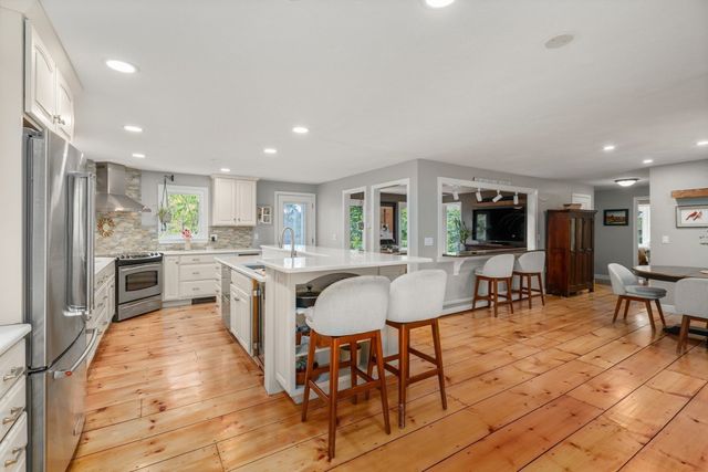64 Pine Hill Road, Southborough, MA 01772