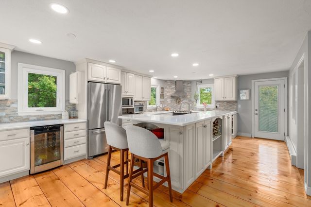 64 Pine Hill Road, Southborough, MA 01772