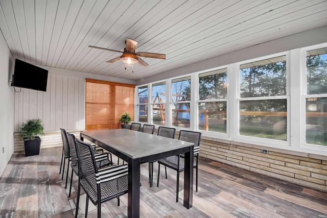 516 S Shumaker Drive, Bremen, IN 46506