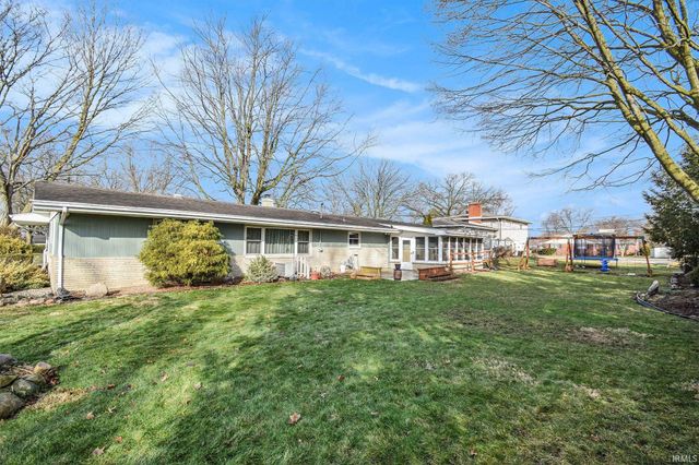 516 S Shumaker Drive, Bremen, IN 46506