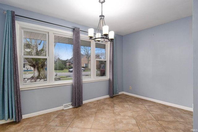 516 S Shumaker Drive, Bremen, IN 46506