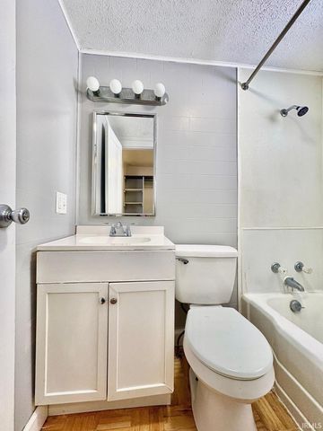 1909 S Brookfield Street, South Bend, IN 46613