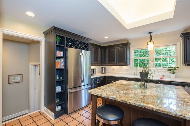 811 Rockwood Ave, Mt Lebanon, PA 15234