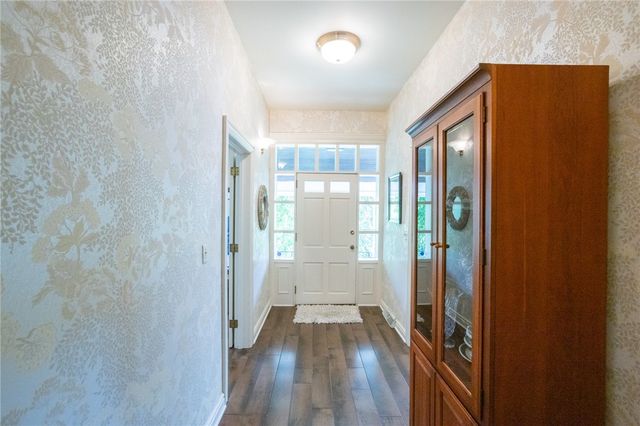 811 Rockwood Ave, Mt Lebanon, PA 15234