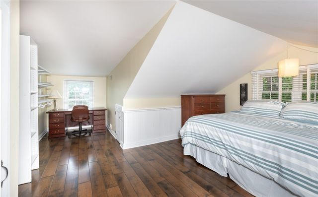 811 Rockwood Ave, Mt Lebanon, PA 15234
