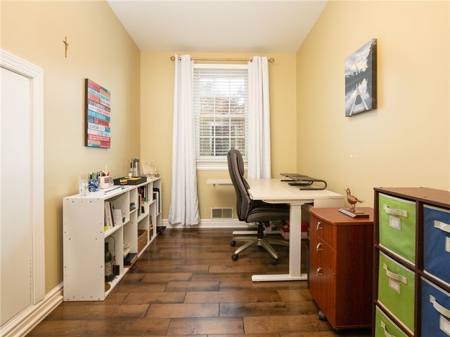 811 Rockwood Ave, Mt Lebanon, PA 15234