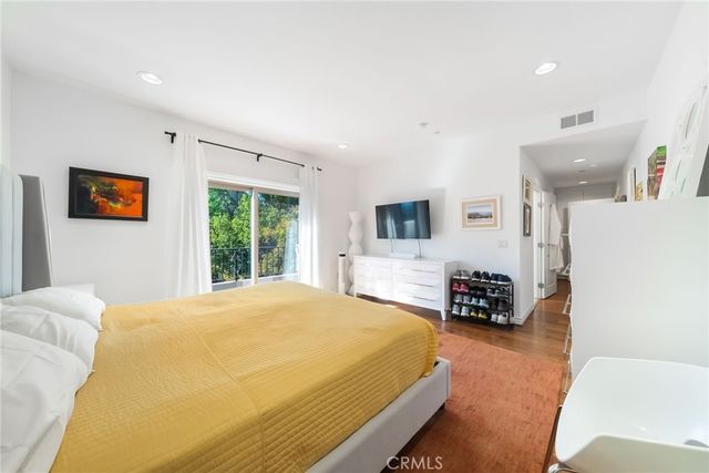 1410 N Curson Avenue 202, Los Angeles, CA 90046