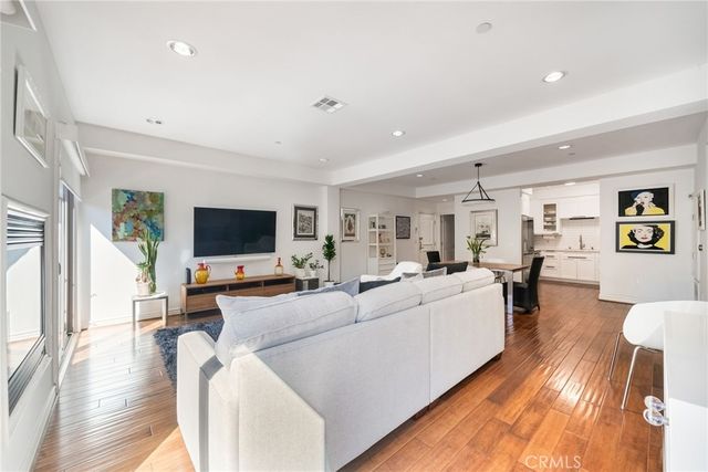 1410 N Curson Avenue 202, Los Angeles, CA 90046