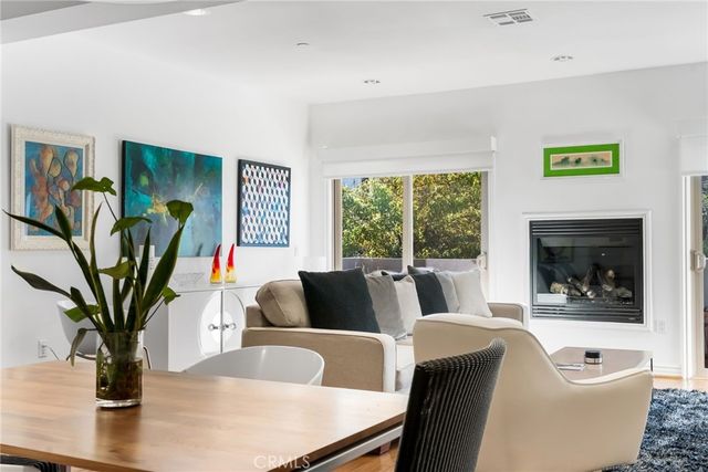 1410 N Curson Avenue 202, Los Angeles, CA 90046