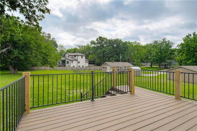 2225 N 85TH Street, Kansas City, KS 66109