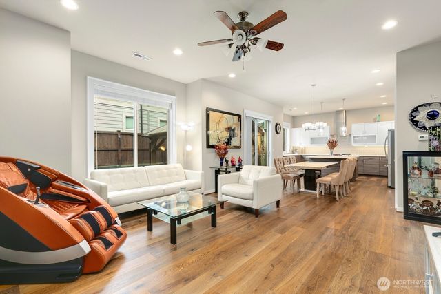 3516 NE 6th Court, Renton, WA 98056