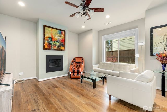 3516 NE 6th Court, Renton, WA 98056