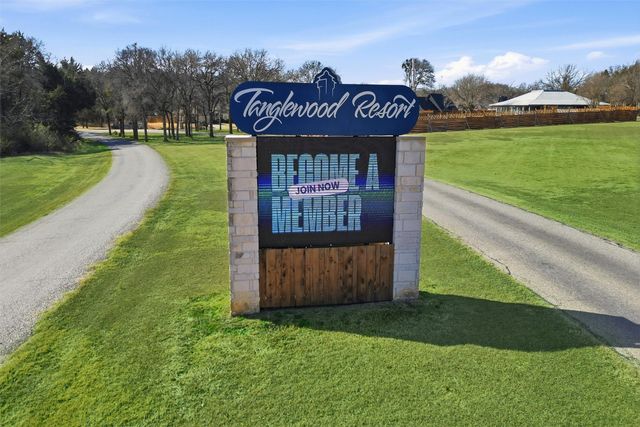 21 Lone Oak Boulevard, Pottsboro, TX 75076