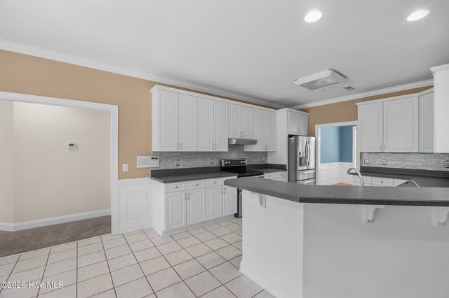 638 Ravenswood Road, Hampstead, NC 28443