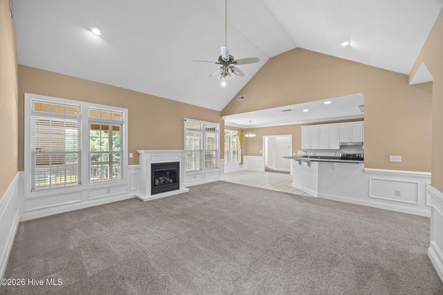 638 Ravenswood Road, Hampstead, NC 28443
