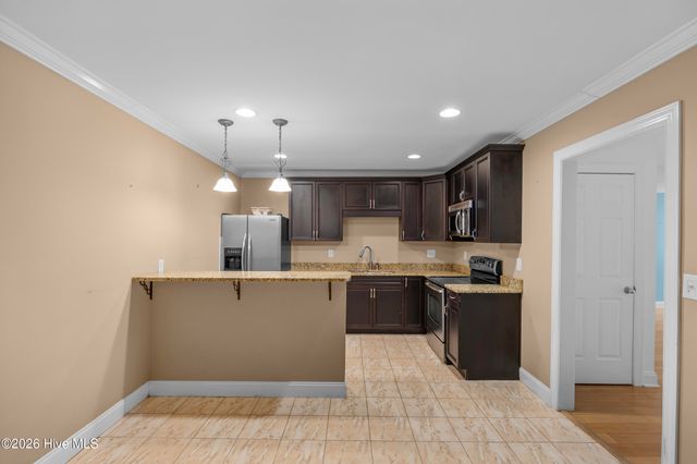 638 Ravenswood Road, Hampstead, NC 28443