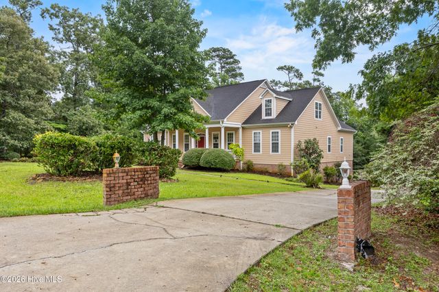638 Ravenswood Road, Hampstead, NC 28443