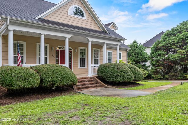 638 Ravenswood Road, Hampstead, NC 28443