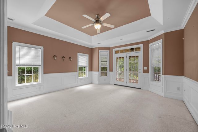 638 Ravenswood Road, Hampstead, NC 28443