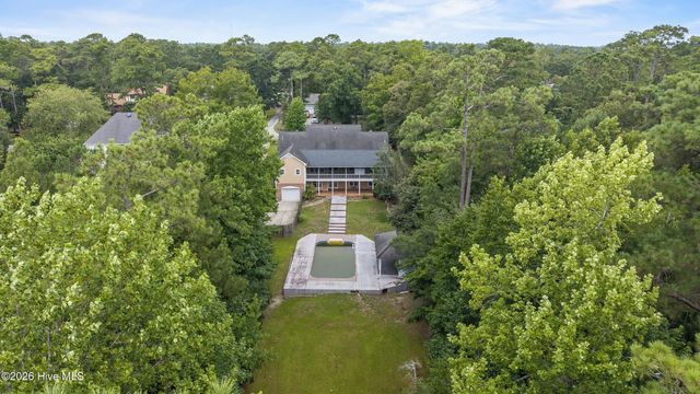 638 Ravenswood Road, Hampstead, NC 28443