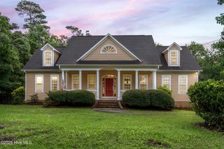 638 Ravenswood Road, Hampstead, NC 28443