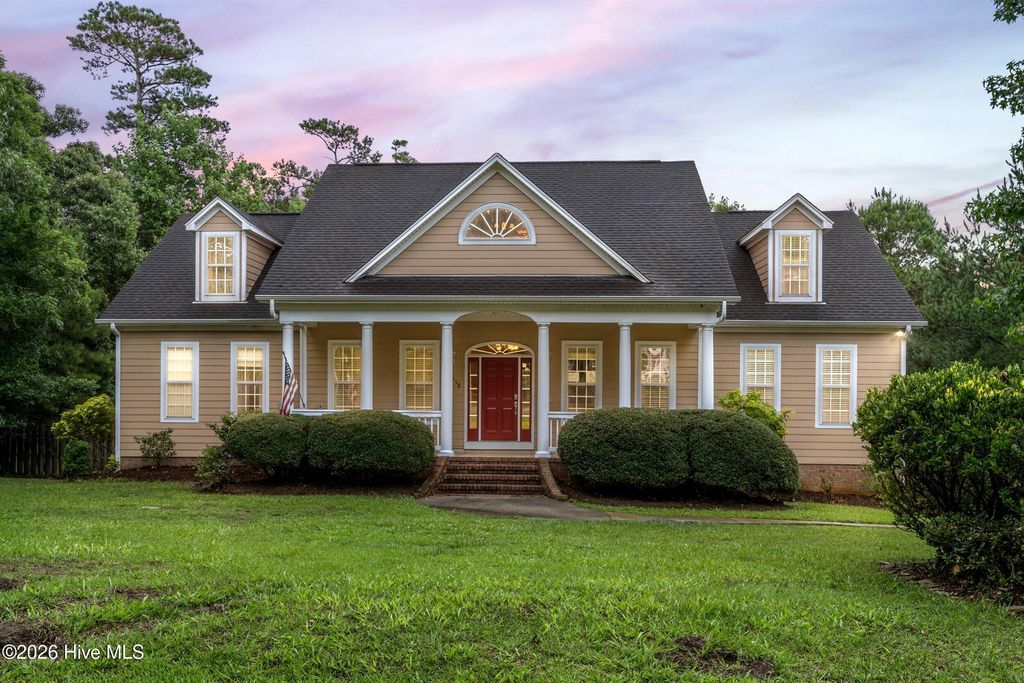 638 Ravenswood Road, Hampstead, NC 28443