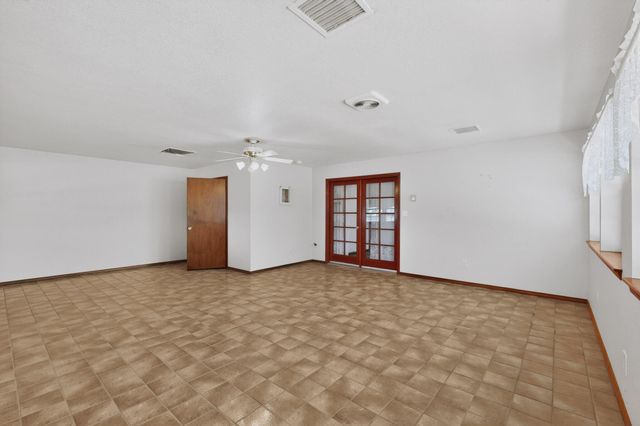 13 Maestas Road, Belen, NM 87002