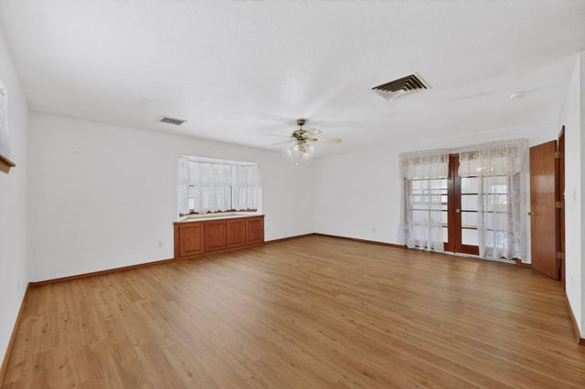 13 Maestas Road, Belen, NM 87002