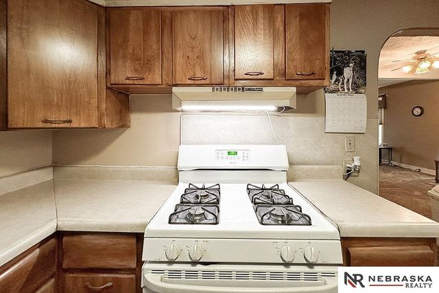 5050 S 38th Street, Omaha, NE 68107