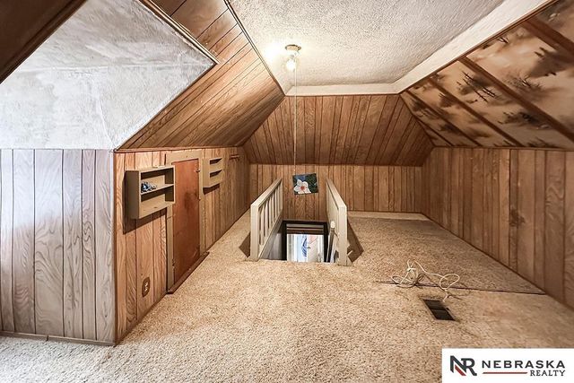 5050 S 38th Street, Omaha, NE 68107