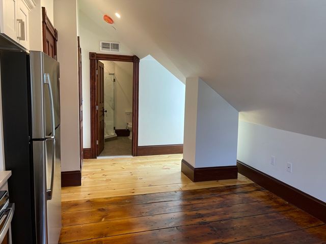 41 Summer St 18, Leominster, MA 01453