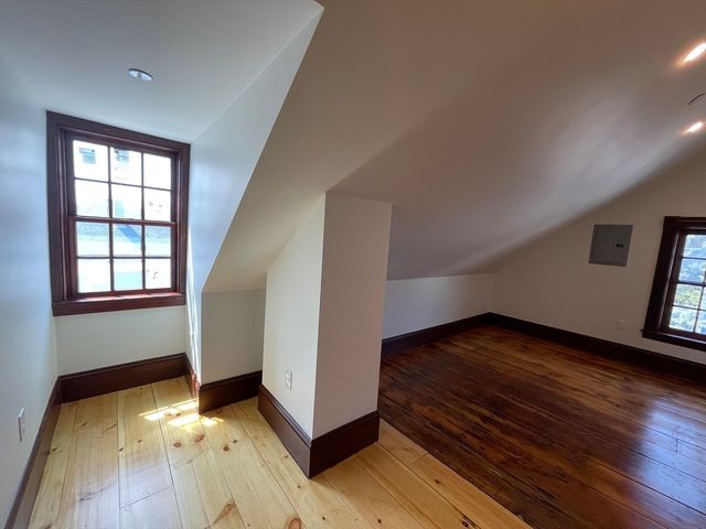 41 Summer St 18, Leominster, MA 01453