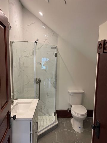 41 Summer St 18, Leominster, MA 01453