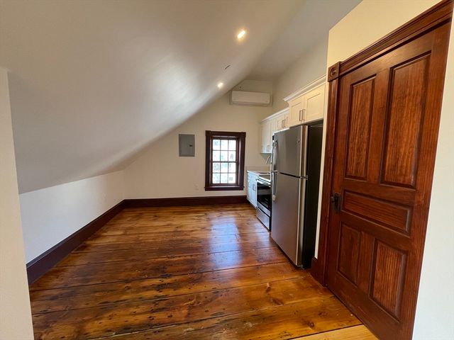 41 Summer St 18, Leominster, MA 01453