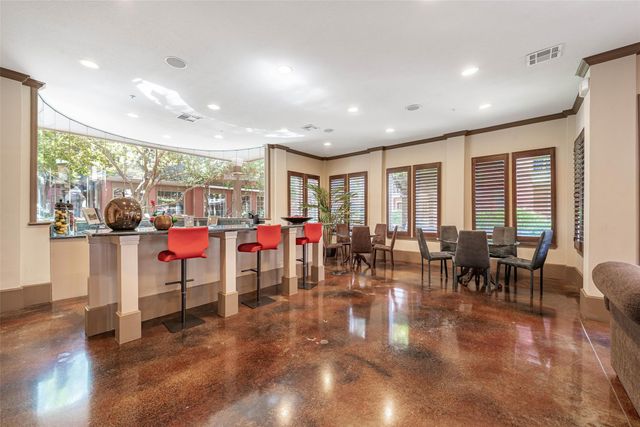 2400 Mccue Road 260, Houston, TX 77056