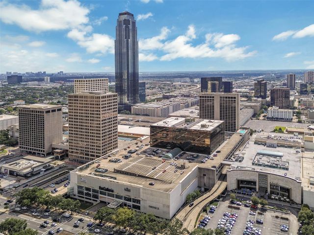 2400 Mccue Road 260, Houston, TX 77056