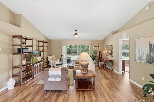 431 W Mac Place, Citrus Springs, FL 34434