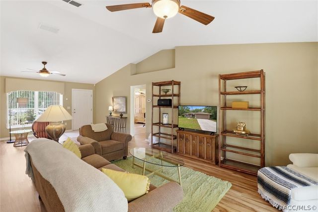 431 W Mac Place, Citrus Springs, FL 34434