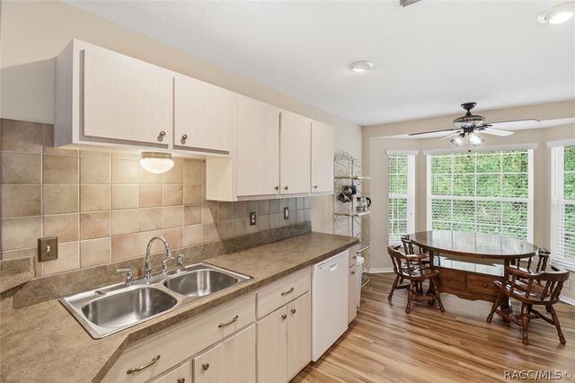 431 W Mac Place, Citrus Springs, FL 34434
