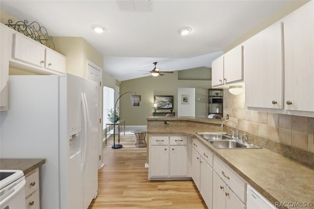 431 W Mac Place, Citrus Springs, FL 34434