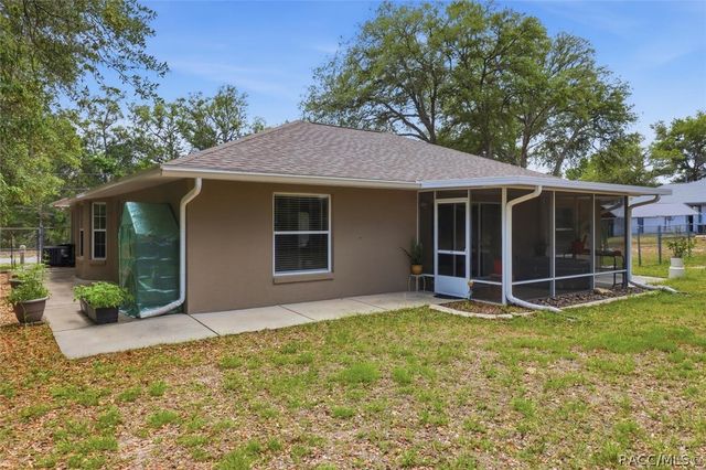431 W Mac Place, Citrus Springs, FL 34434