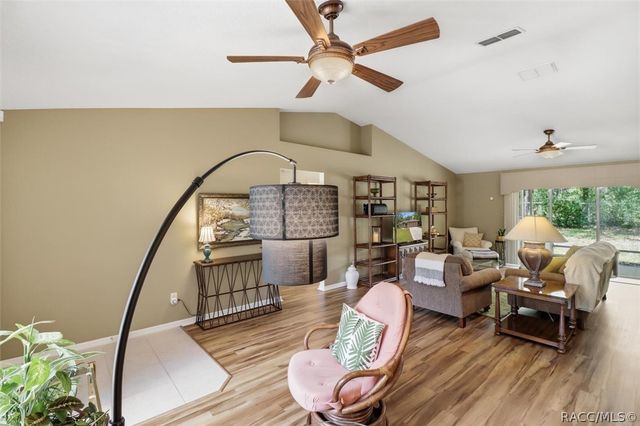431 W Mac Place, Citrus Springs, FL 34434