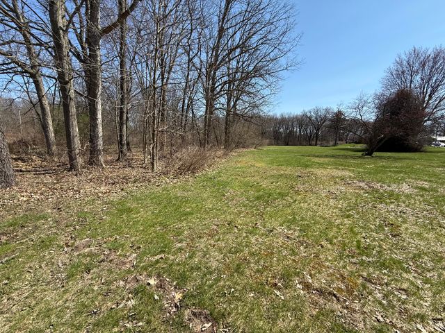 5747 W B Avenue, Plainwell, MI 49080
