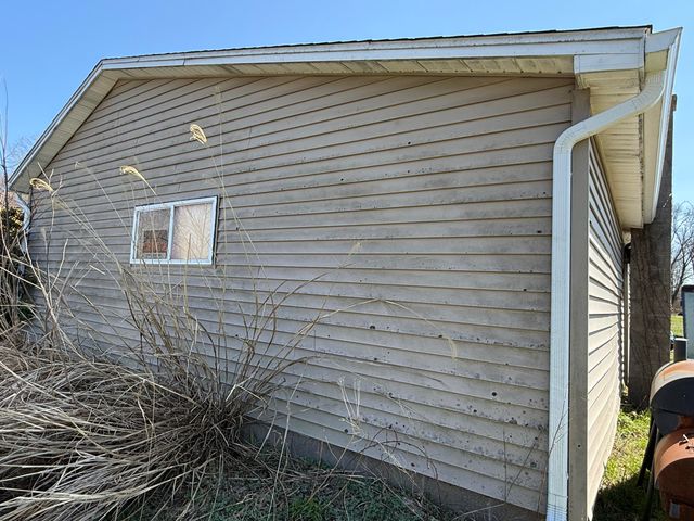 5747 W B Avenue, Plainwell, MI 49080