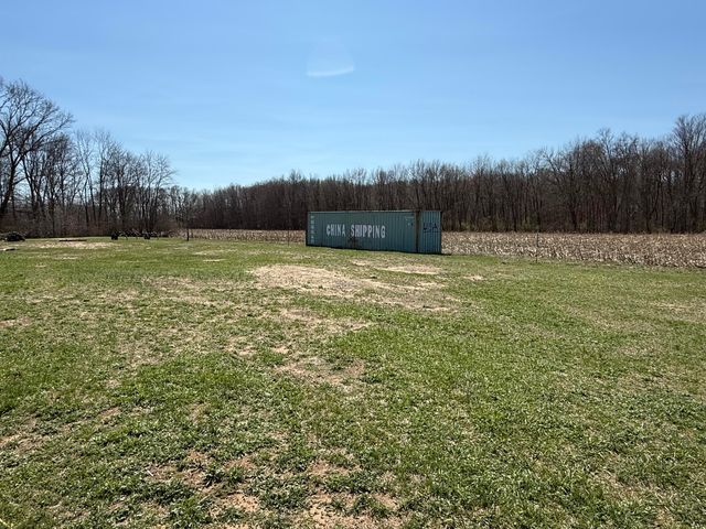 5747 W B Avenue, Plainwell, MI 49080