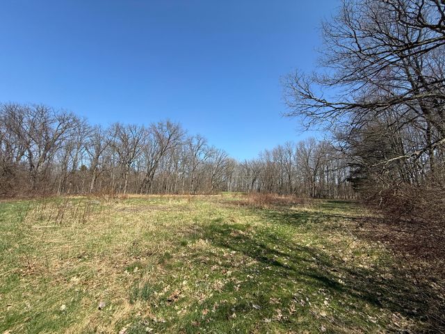 5747 W B Avenue, Plainwell, MI 49080