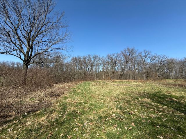 5747 W B Avenue, Plainwell, MI 49080