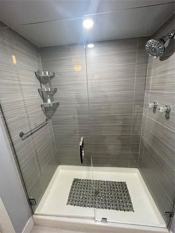 200 Leslie Dr 622, Hallandale Beach, FL 33009