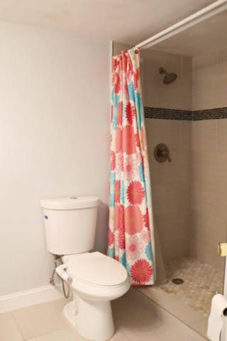 1690 NE 191st Street 408-1, Miami, FL 33179