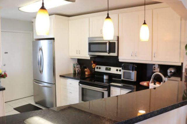 1690 NE 191st Street 408-1, Miami, FL 33179